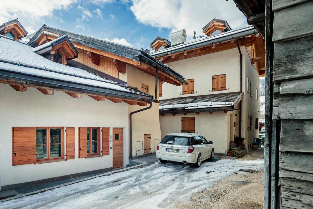 Villa Olimpia - Stayincortina photo 2