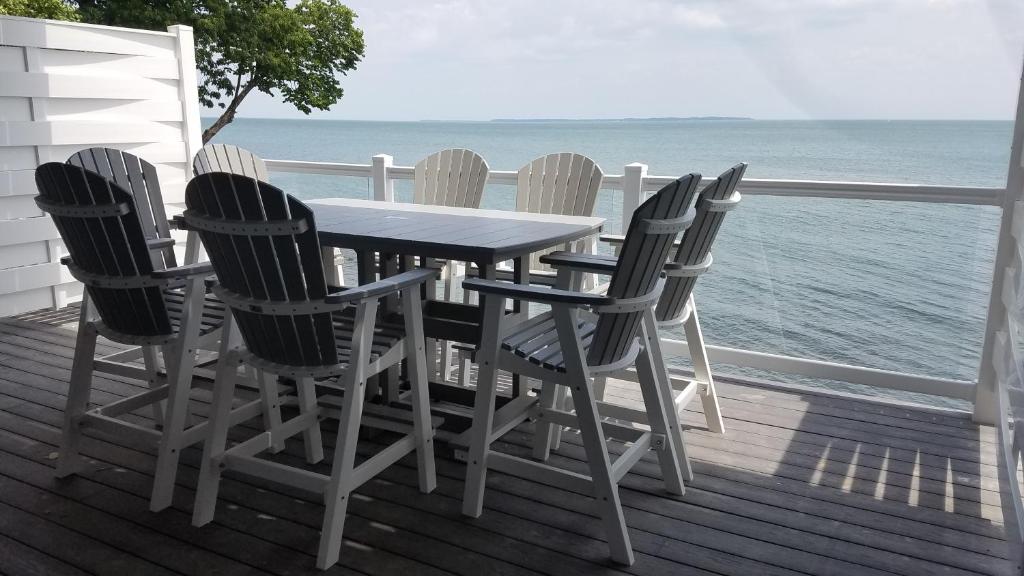 Put-in-Bay Condos photo 4