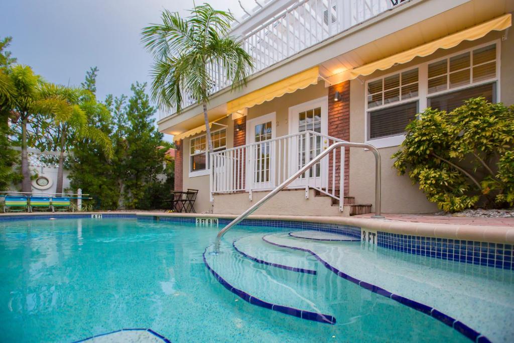 Coconut Inn image