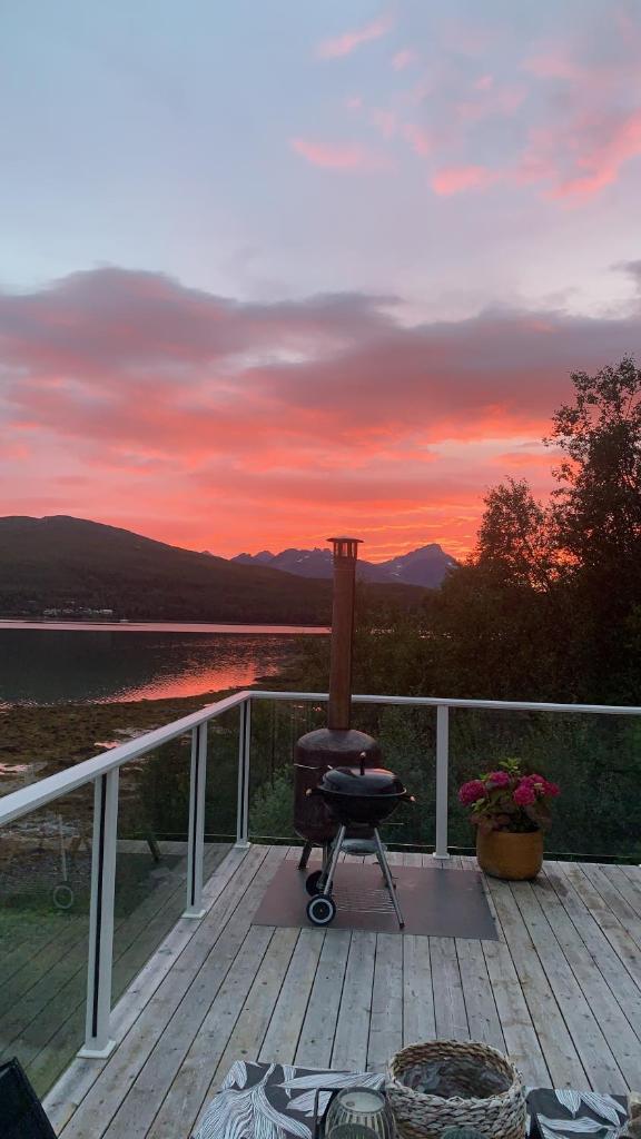 Håkøyvegen 151 Lodge with 2 Bedrooms , Waterfront , Tromsø - Tap to explore photos