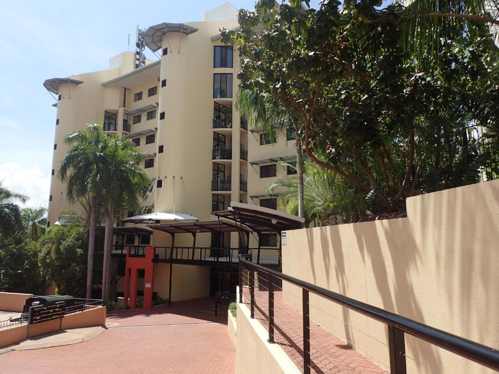 Darwin Deluxe Apartments photo 1