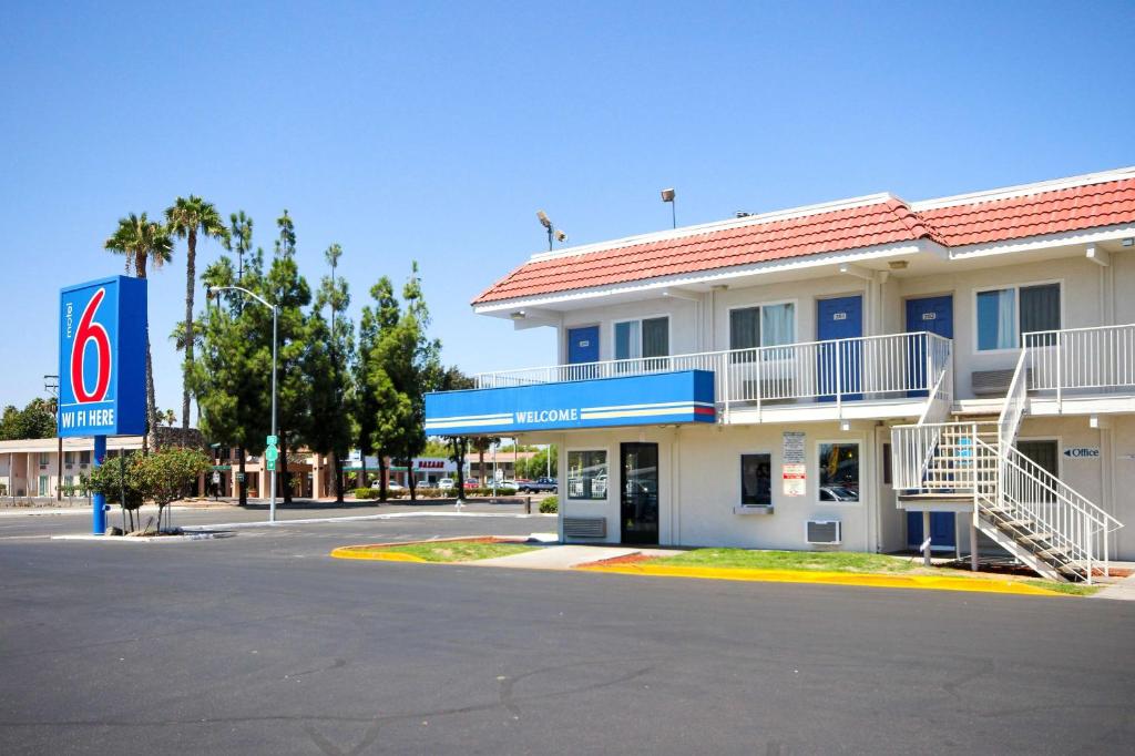 Motel 6-Fresno, CA - Blackstone South photo 3