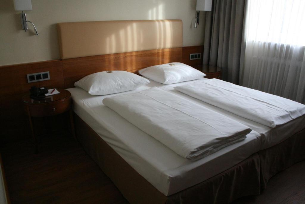 Четырехместный (Четырехместный номер), Dürer-Hotel