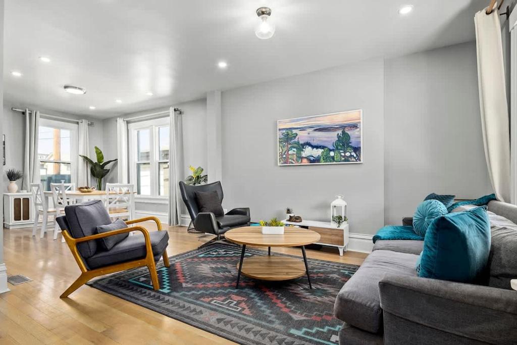 Updated Central LoHi Home - Large Yard - 32nd Ave - Tap to explore photos