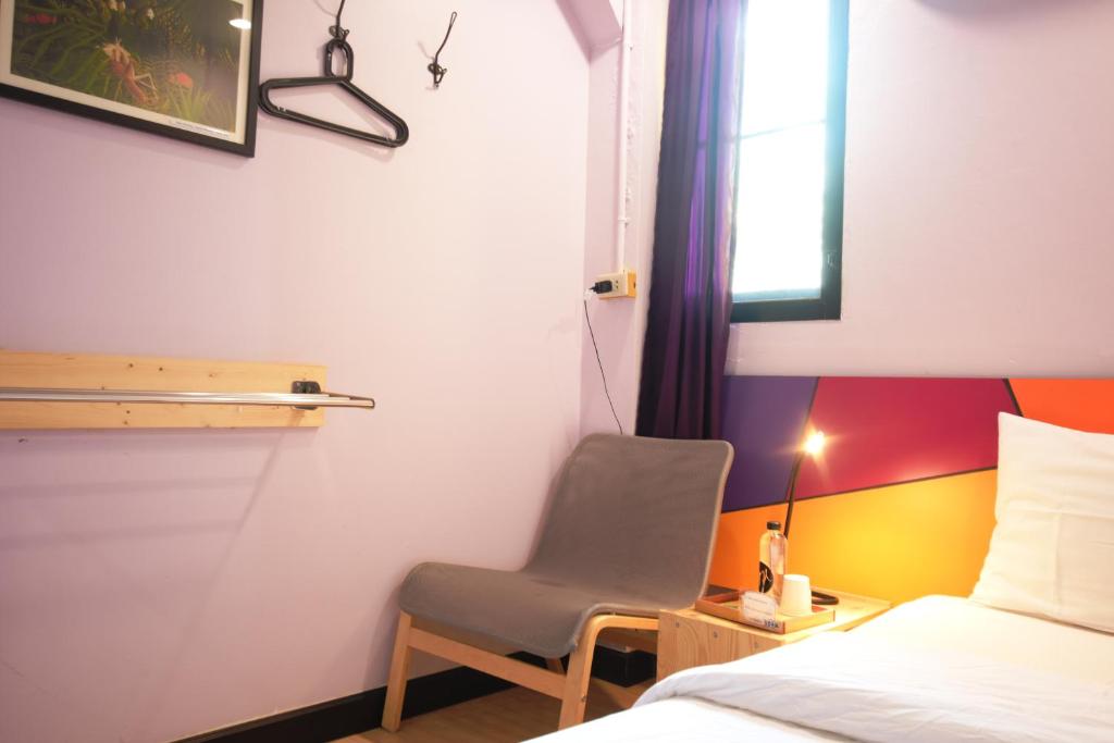 Одноместный (Одноместный номер с общим душем и туалетом), Room@Vipa