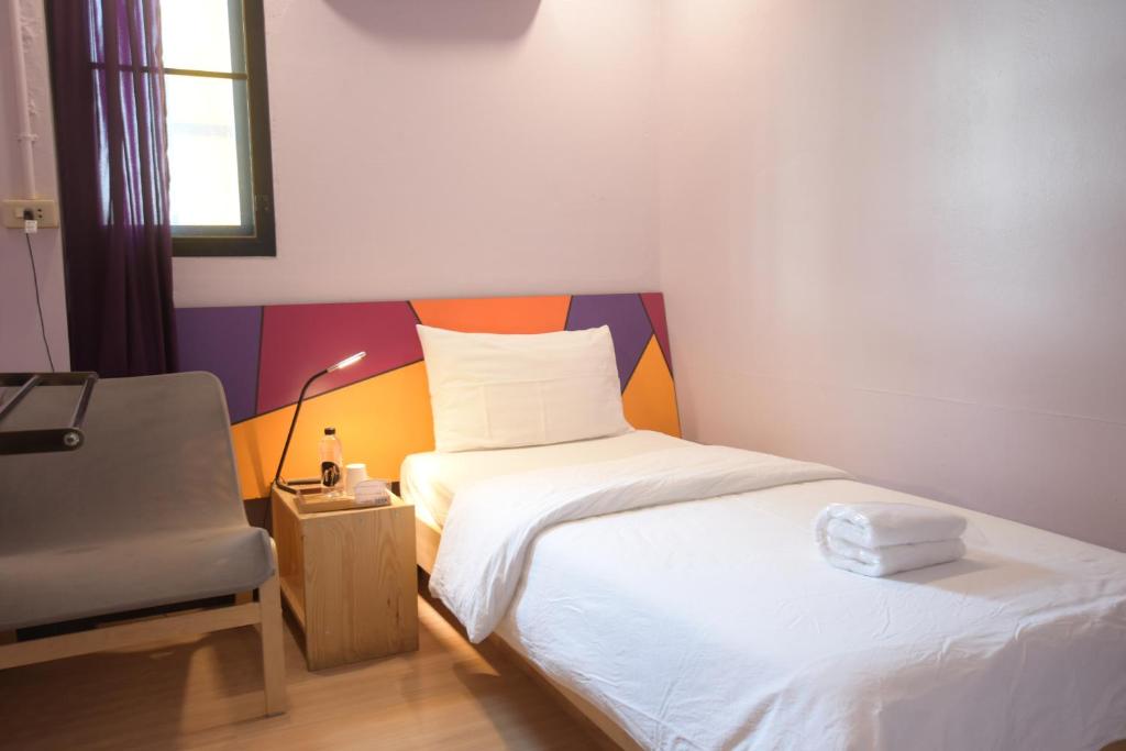 Одноместный (Одноместный номер с общим душем и туалетом), Room@Vipa