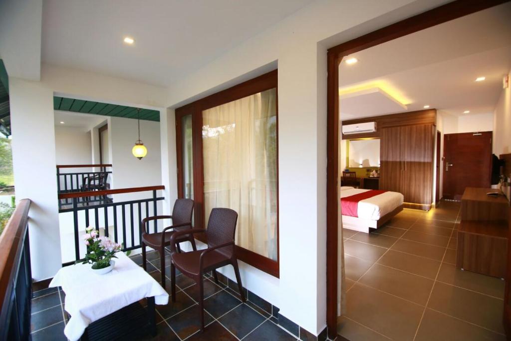 Silver Storm Resort Athirappilly photo 2
