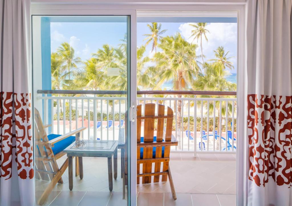 Decameron Isleño - All Inclusive - Tap to explore photos