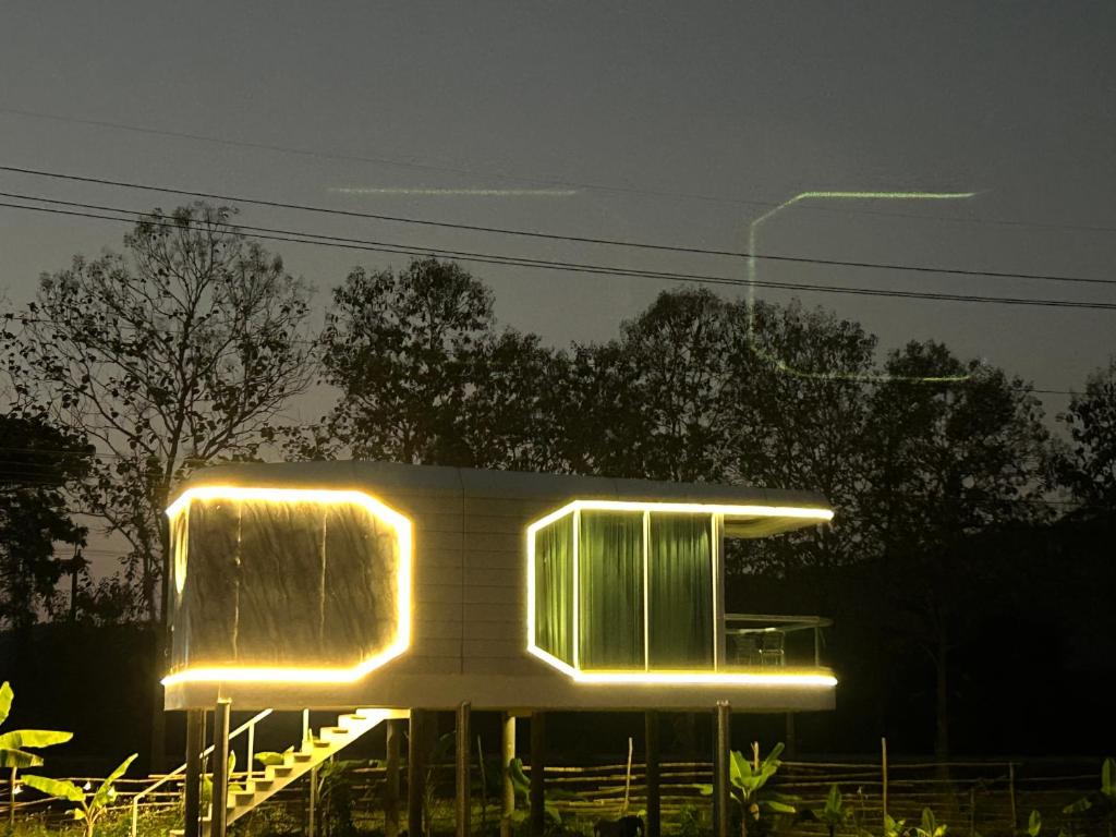 The Log of Paradis, Chiang Mai