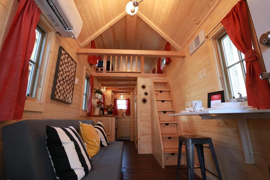 Verde Valley Tiny House 18 image