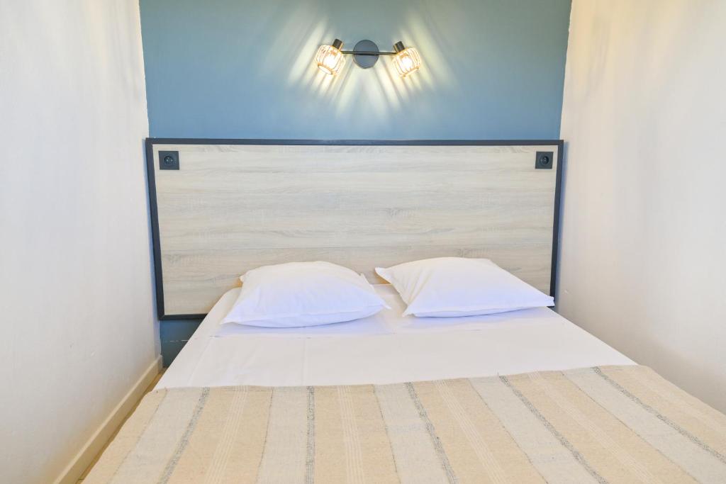 MOTEL ASCOT - Hotel & Appartements - Tap to explore photos