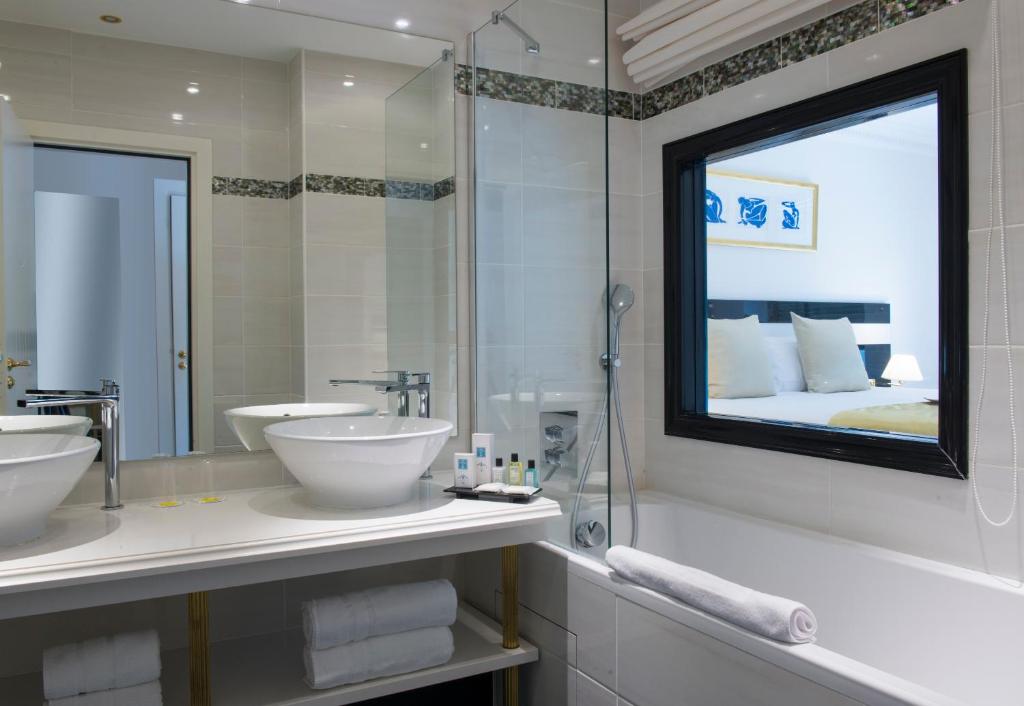 Сьюит (Полулюкс с видом на парк), Hotel Aston La Scala