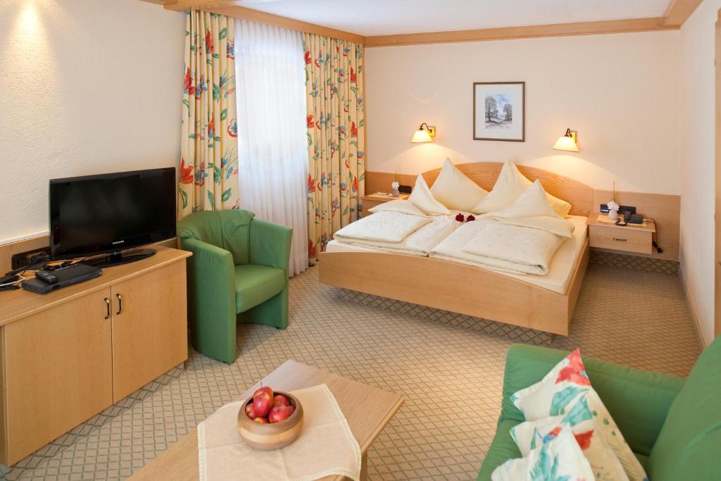 Hotel Jagdhof Bed & Breakfast photo 4