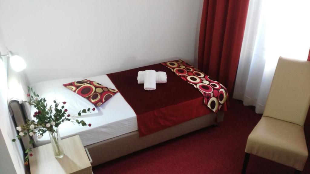 Одноместный (Небольшой одноместный номер), Hotel N