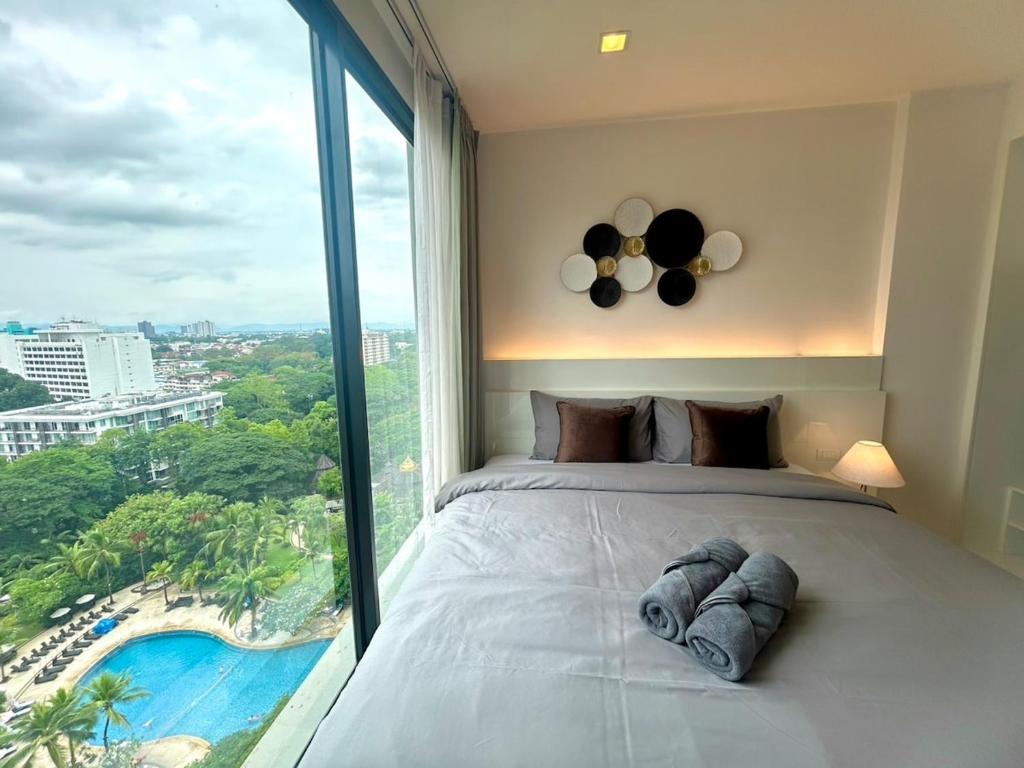 Rooms of Astra Luxury & Full facilities 168