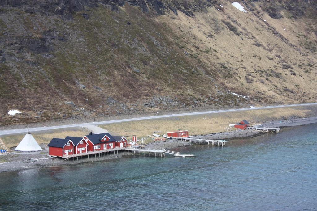 Sarnes Seaside Cabins photo 2
