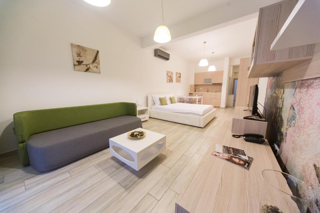 Студио (Номер-студио с балконом (для 2 взрослых)), Apart Hotel Sea Fort