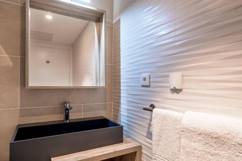 Quality Hotel Toulouse Centre - Tap to explore photos