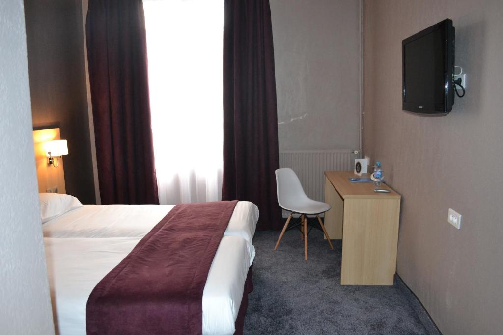 Двухместный (Двухместный номер с 2 отдельными кроватями), Hôtel Kyriad and Spa Reims centre