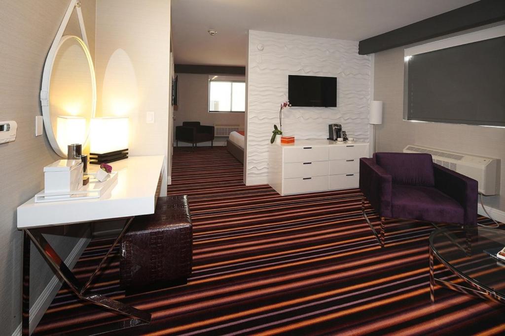 Сьюит (Люкс с кроватью размера «king-size»), Lexen Hotel - Hollywood