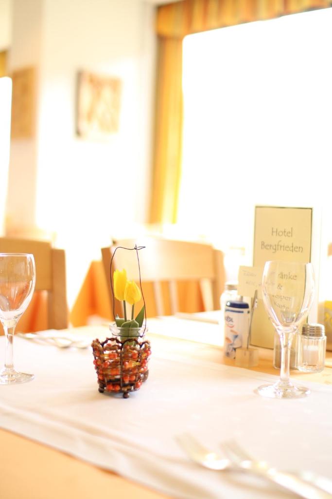 Hotel Bergfrieden photo 2