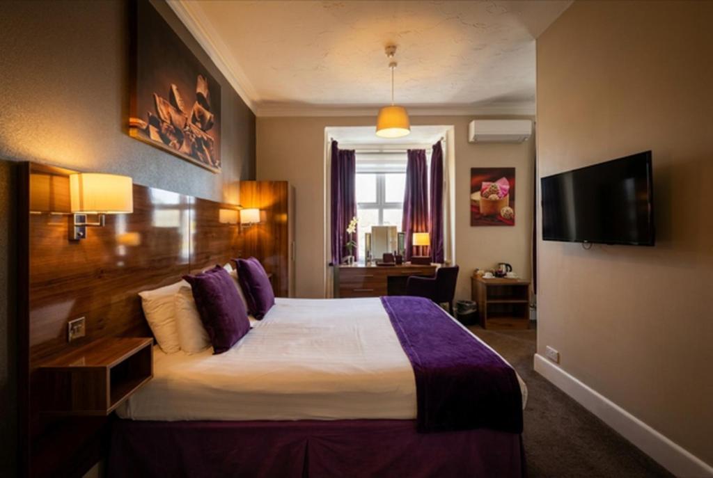 The Chocolate Box Hotel - Tap to explore photos