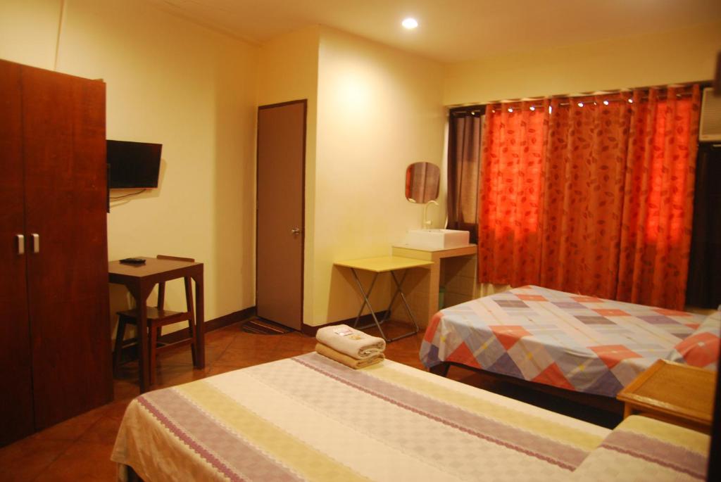 Centro Mactan Suites photo 1