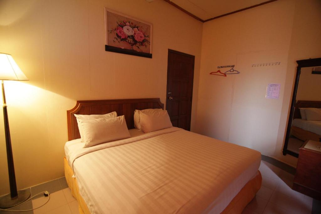 Anggerik Lodging Hotel - Tap to explore photos