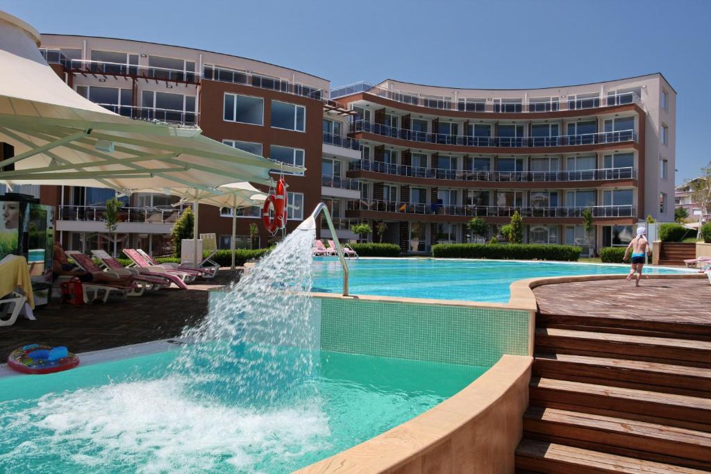 Apartments in Sunny Island Complex photo 1