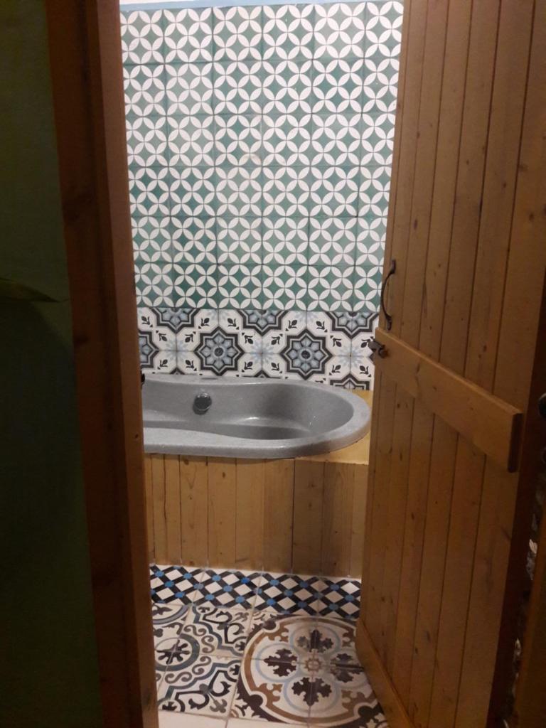 Nam Thi Holiday Home