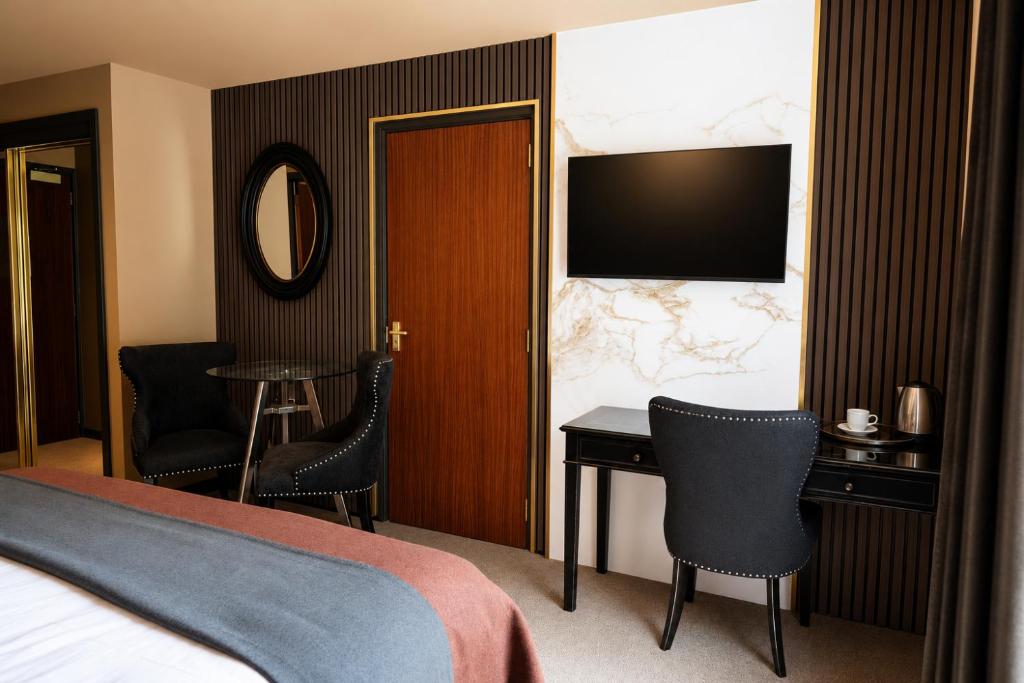 The Fenwick Hotel Room Type - Family Room