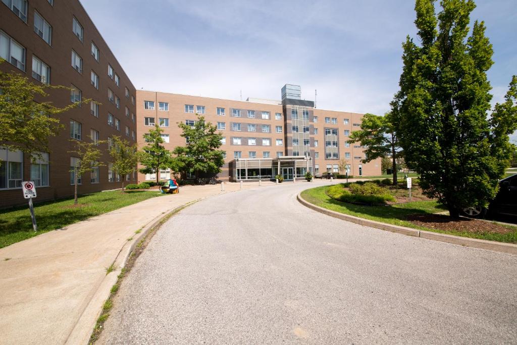 Residence & Conference Centre - Windsor photo 3