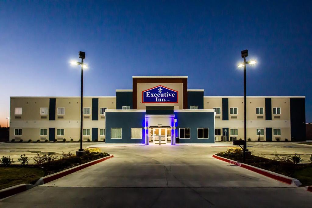 Executive Inn Fort Worth West image