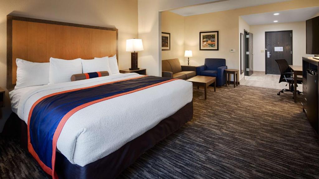 Best Western Plus Ardmore Inn & Suites photo 4