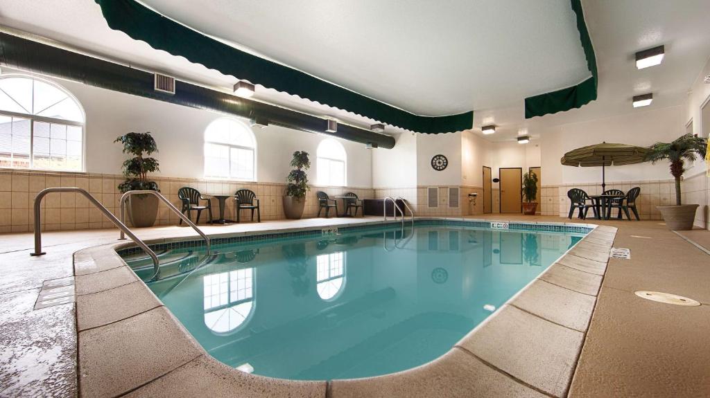 Best Western Macomb Inn image