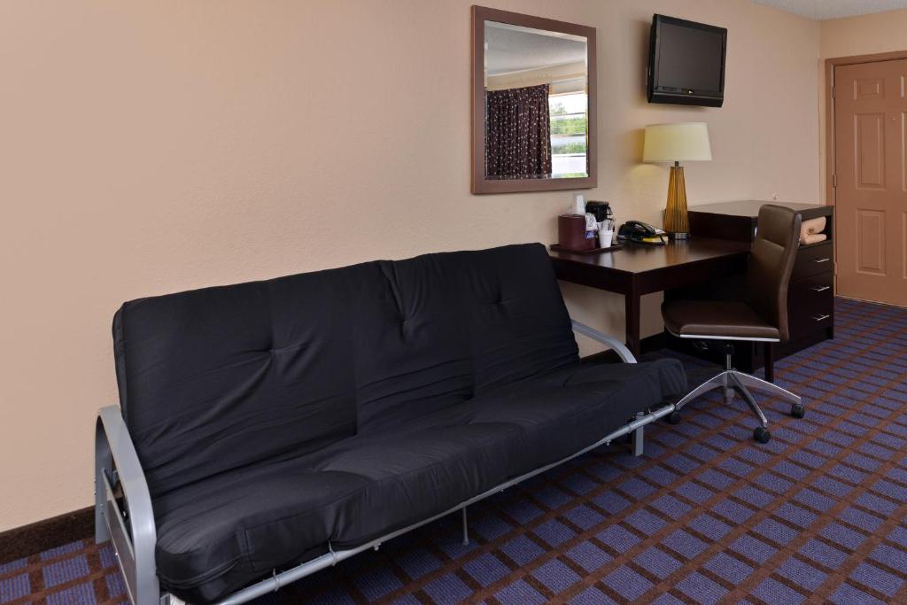 Economy Inn Ardmore photo 1