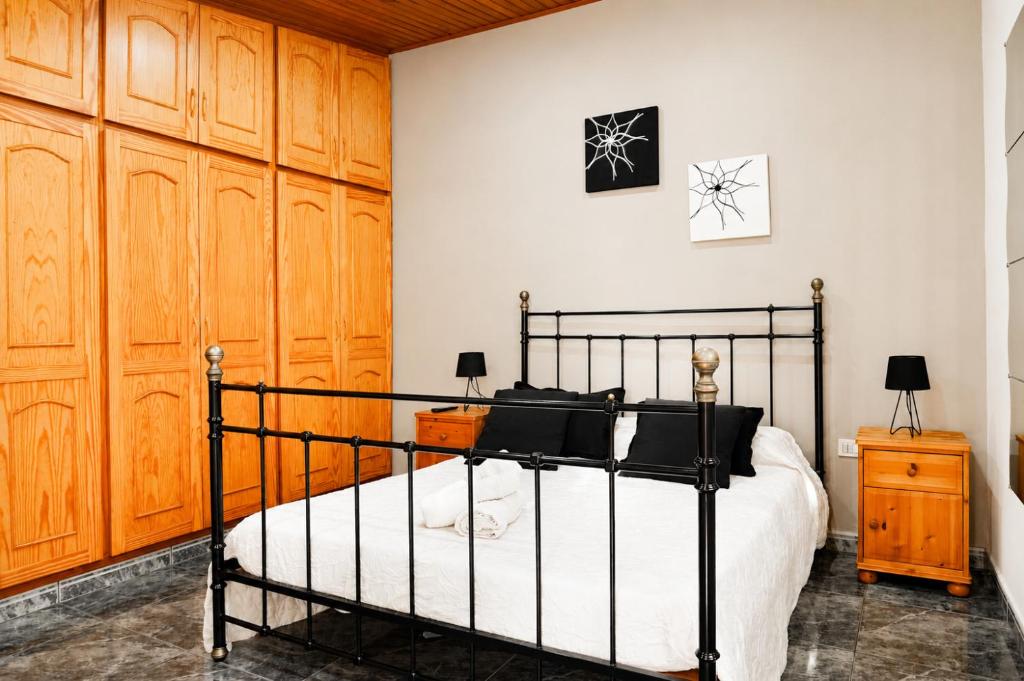 Nue Apartment,Terrace & Views Near Las Teresitas - Tap to explore photos