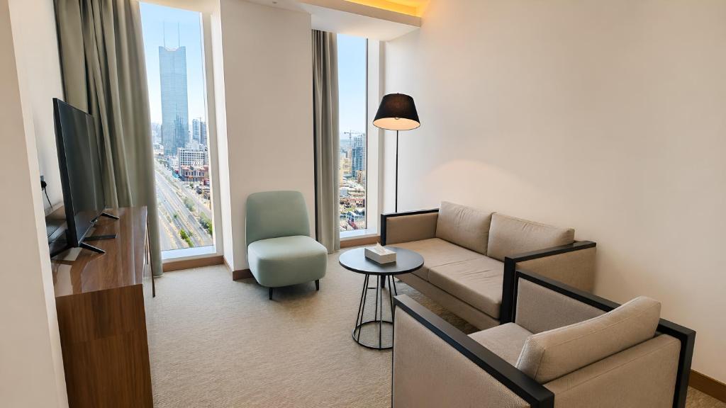 HDB Financial District Room Type - Deluxe Junior Suite