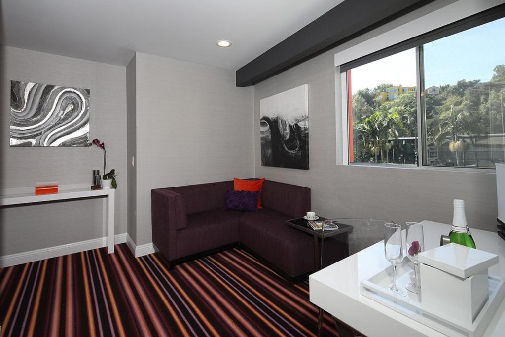 Четырехместный (Люкс с 2 спальнями), Lexen Hotel - Hollywood