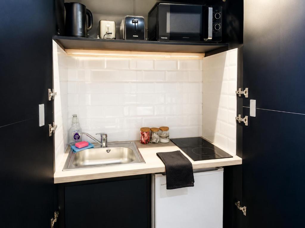 Deluxe Studio Apt in Central Manchester Room Type - Double Room with Private Bathroom