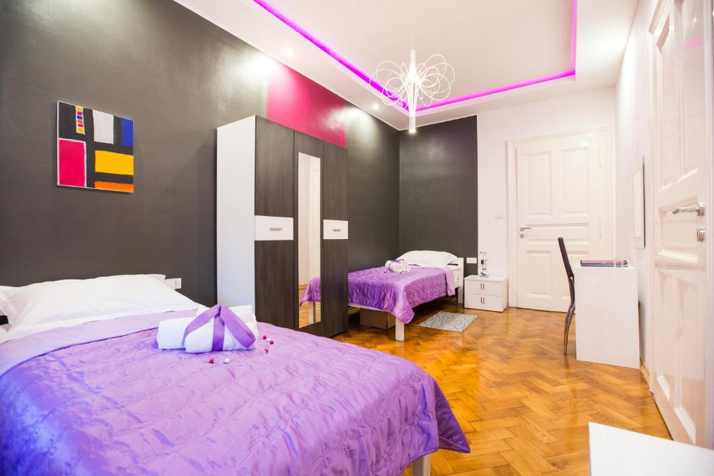 Apartment Center Four stars - Tap to explore photos