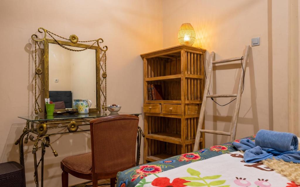 GWK View Boutique Hotel and Serviced Residence Room Type - Economy Room