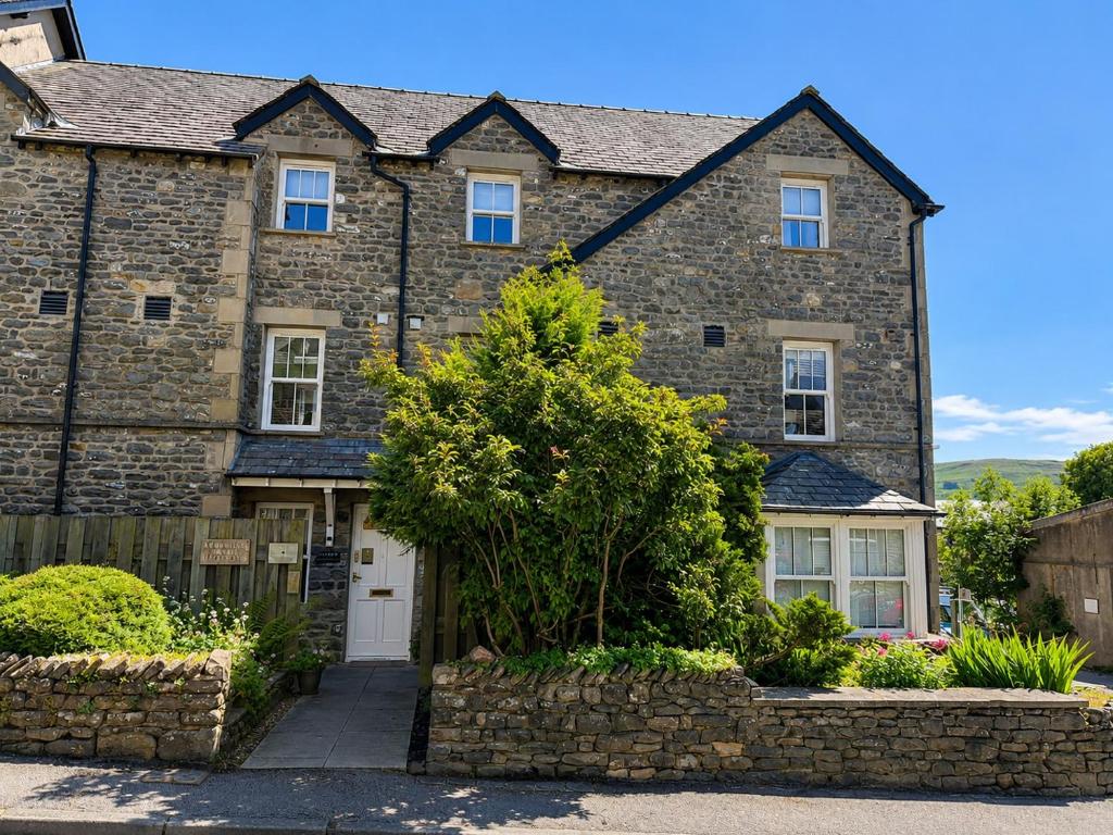 Howgills Apartments - Tap to explore photos