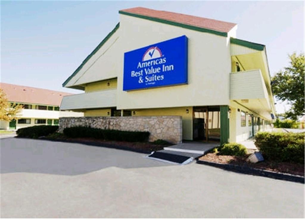 Americas Best Value Inn Kansas City E Independence image