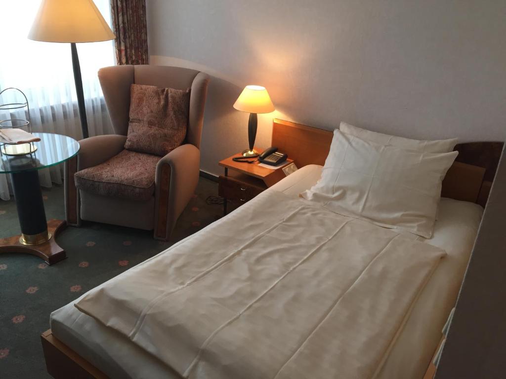 Kurpark-Hotel photo 4