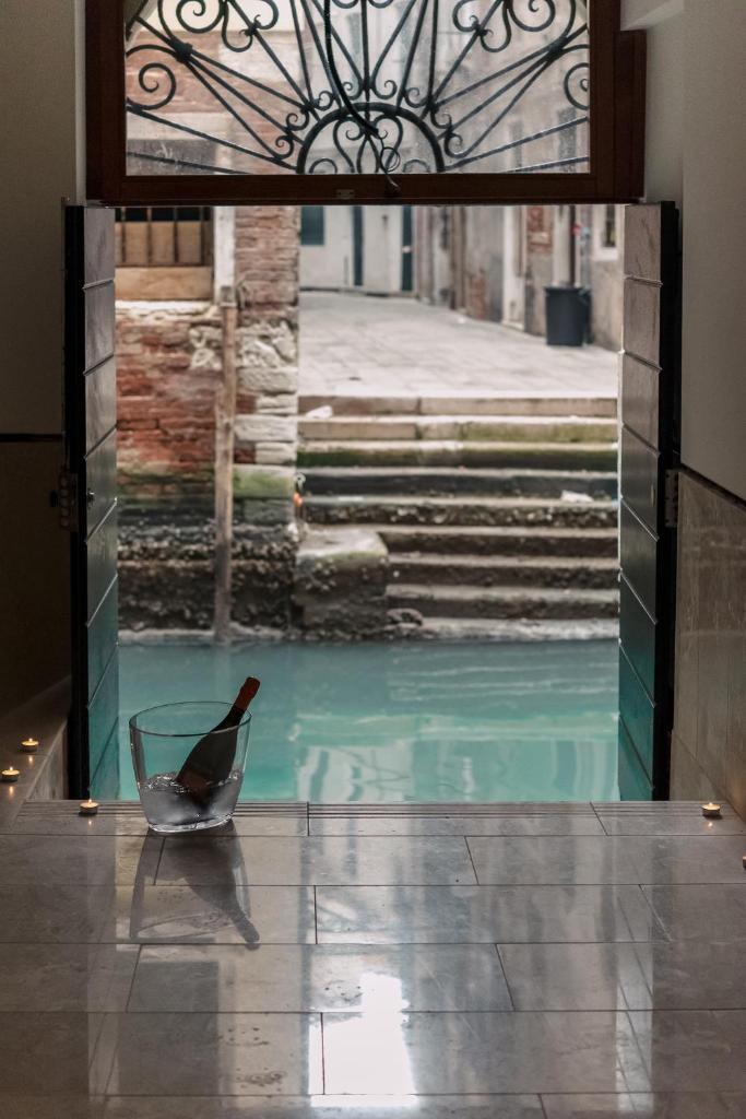 Charming Palace Corte del Teatro photo 2