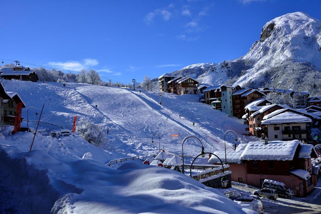 CHALET de charme 13 personnes avec Sauna SKI O PIEDS photo 4
