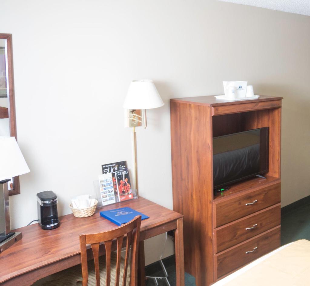 Americas Best Value Inn St. Louis / South photo 3