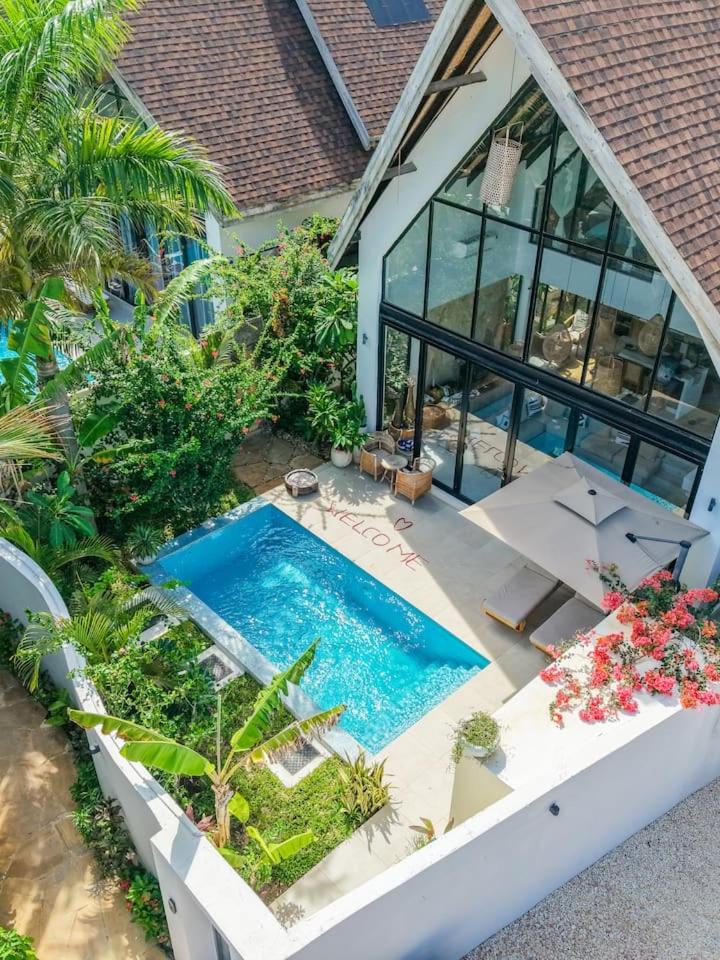 Bohemian Rhapsody Villa Luxury 2BR Chalet