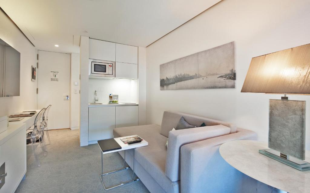 Сьюит (Двухуровневый люкс с мини-кухней), Hotel White Lisboa
